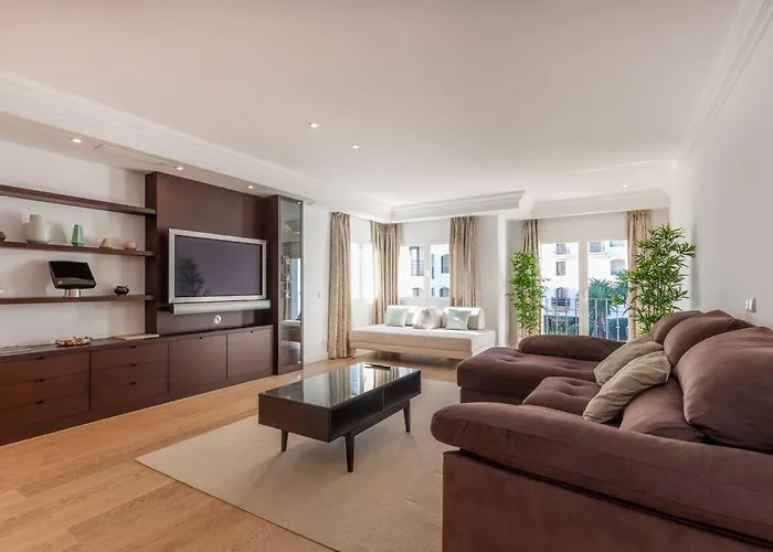 Bright Elegant 3Bdr Apartment In Puerto Banus